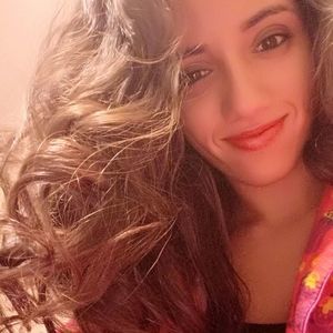 Meet your Posher, Raquel